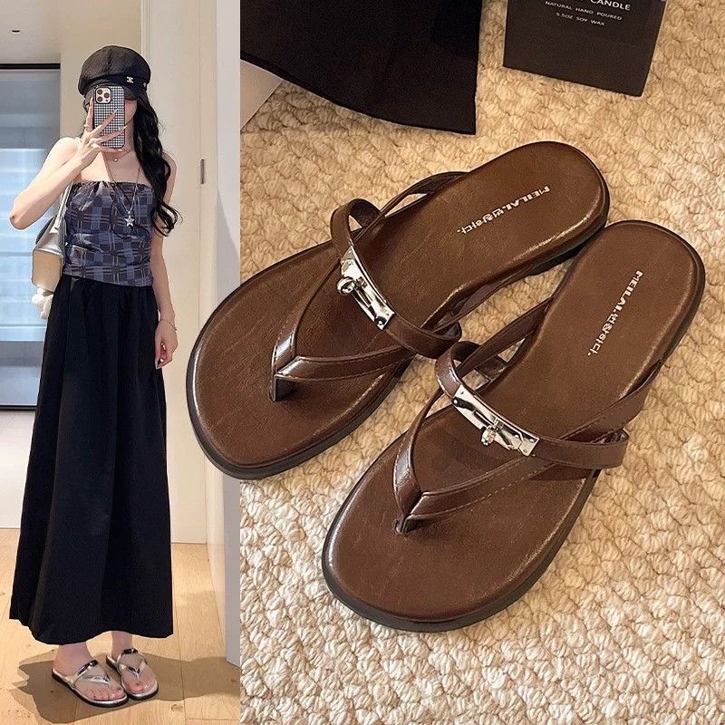 Summer Clothing Korea - Chinelo Feminino com Fivela de Metal