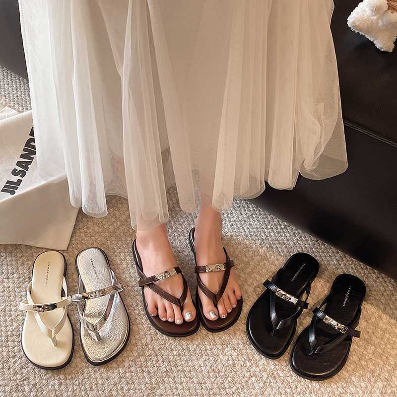 Chinelo Feminino com Fivela de - Summer Clothing Korea avaliação e preço